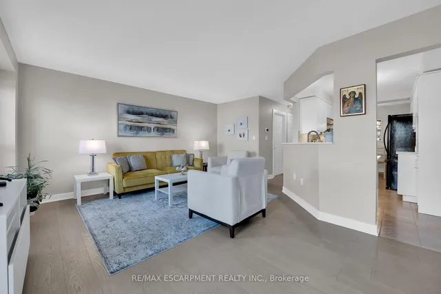 Additional property image - 174 Highbury Dr Unit 13