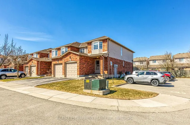 Additional property image - 174 Highbury Dr Unit 13