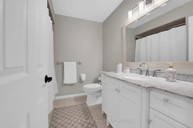 Additional property image - 174 Highbury Dr Unit 13