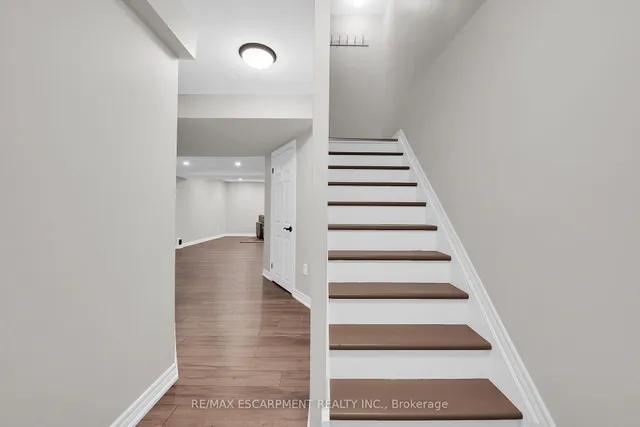 Additional property image - 174 Highbury Dr Unit 13