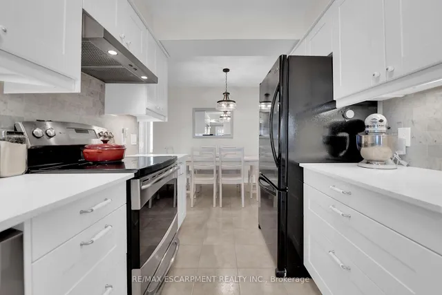 Additional property image - 174 Highbury Dr Unit 13