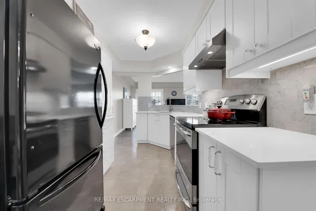 Additional property image - 174 Highbury Dr Unit 13