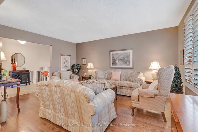 Additional property image - 158 Martinglen Cres