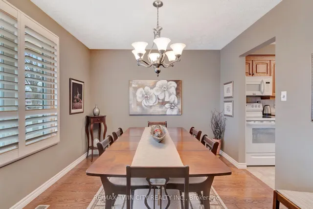 Additional property image - 158 Martinglen Cres