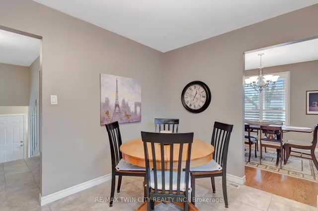 Additional property image - 158 Martinglen Cres
