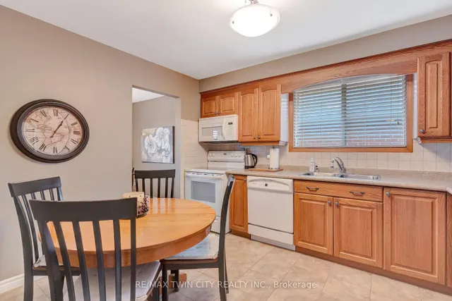 Additional property image - 158 Martinglen Cres
