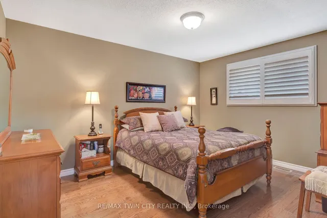 Additional property image - 158 Martinglen Cres