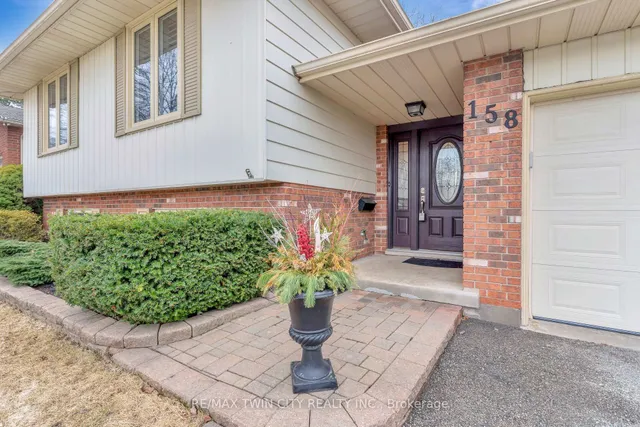 Additional property image - 158 Martinglen Cres