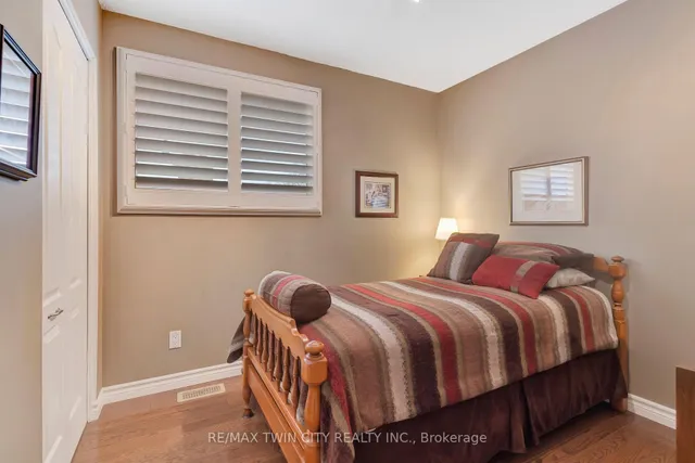 Additional property image - 158 Martinglen Cres