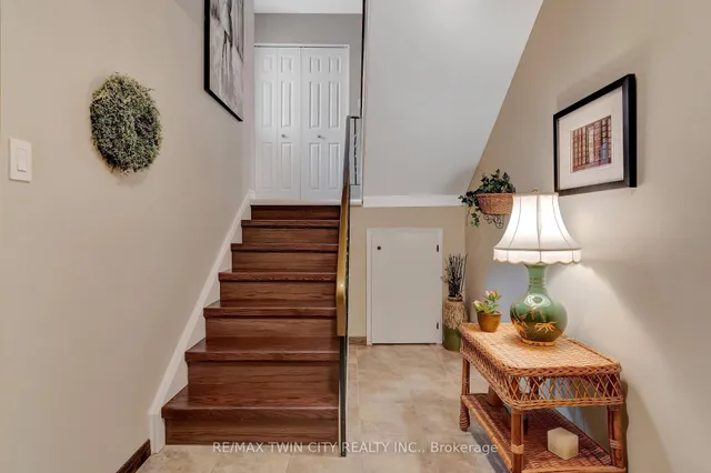 Additional property image - 158 Martinglen Cres
