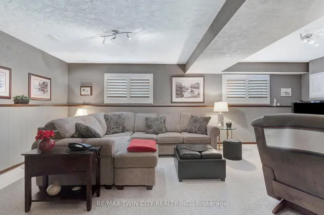 Additional property image - 158 Martinglen Cres