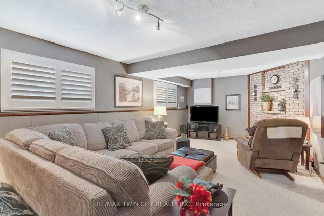 Additional property image - 158 Martinglen Cres