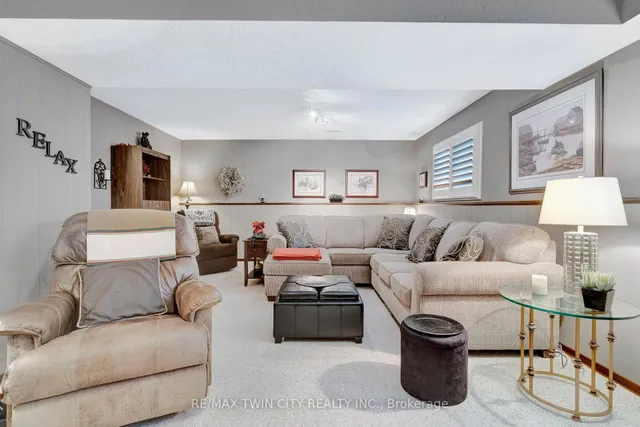 Additional property image - 158 Martinglen Cres