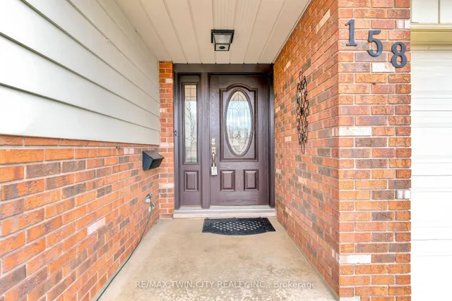 Additional property image - 158 Martinglen Cres
