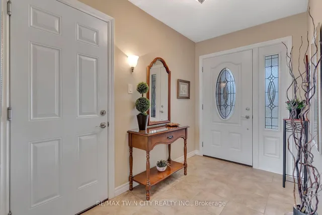 Additional property image - 158 Martinglen Cres