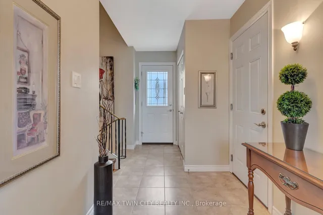 Additional property image - 158 Martinglen Cres