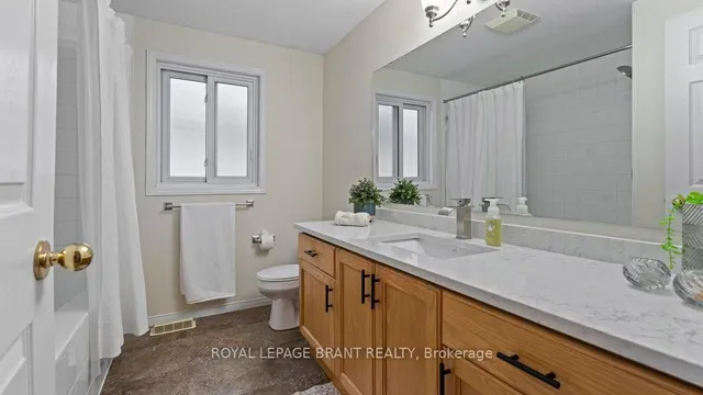 Additional property image - 119 Pine Martin Cres