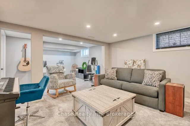 Additional property image - 170 West 32nd St