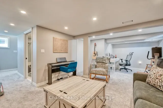 Additional property image - 170 West 32nd St