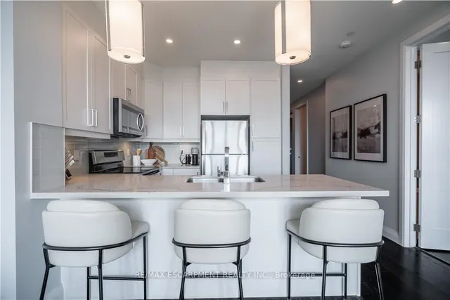 Additional property image - 101 Locke St Unit 409