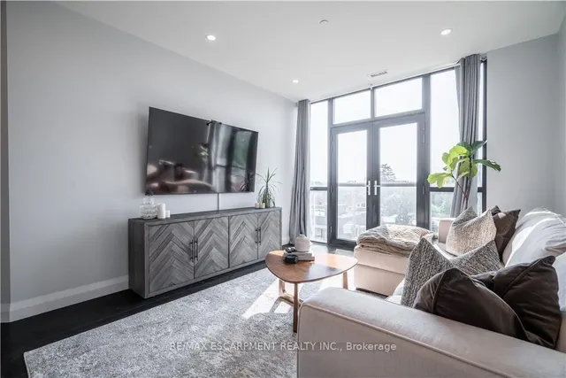 Additional property image - 101 Locke St Unit 409