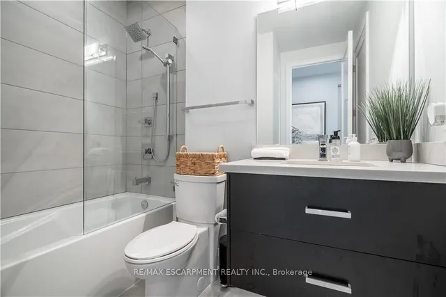 Additional property image - 101 Locke St Unit 409