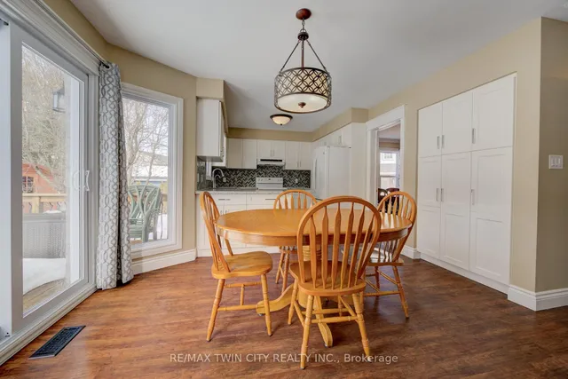 Additional property image - 210 Greengable Crt