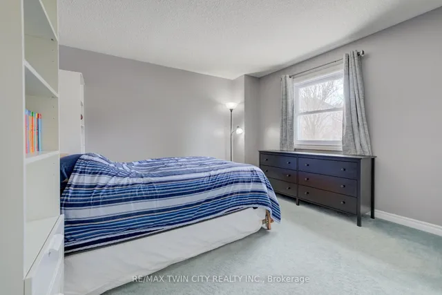 Additional property image - 210 Greengable Crt