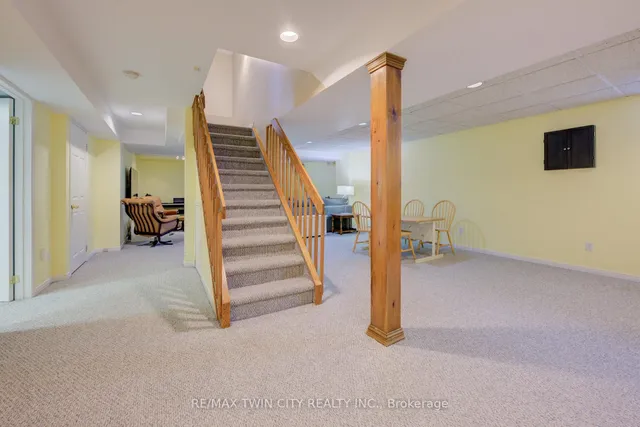Additional property image - 210 Greengable Crt