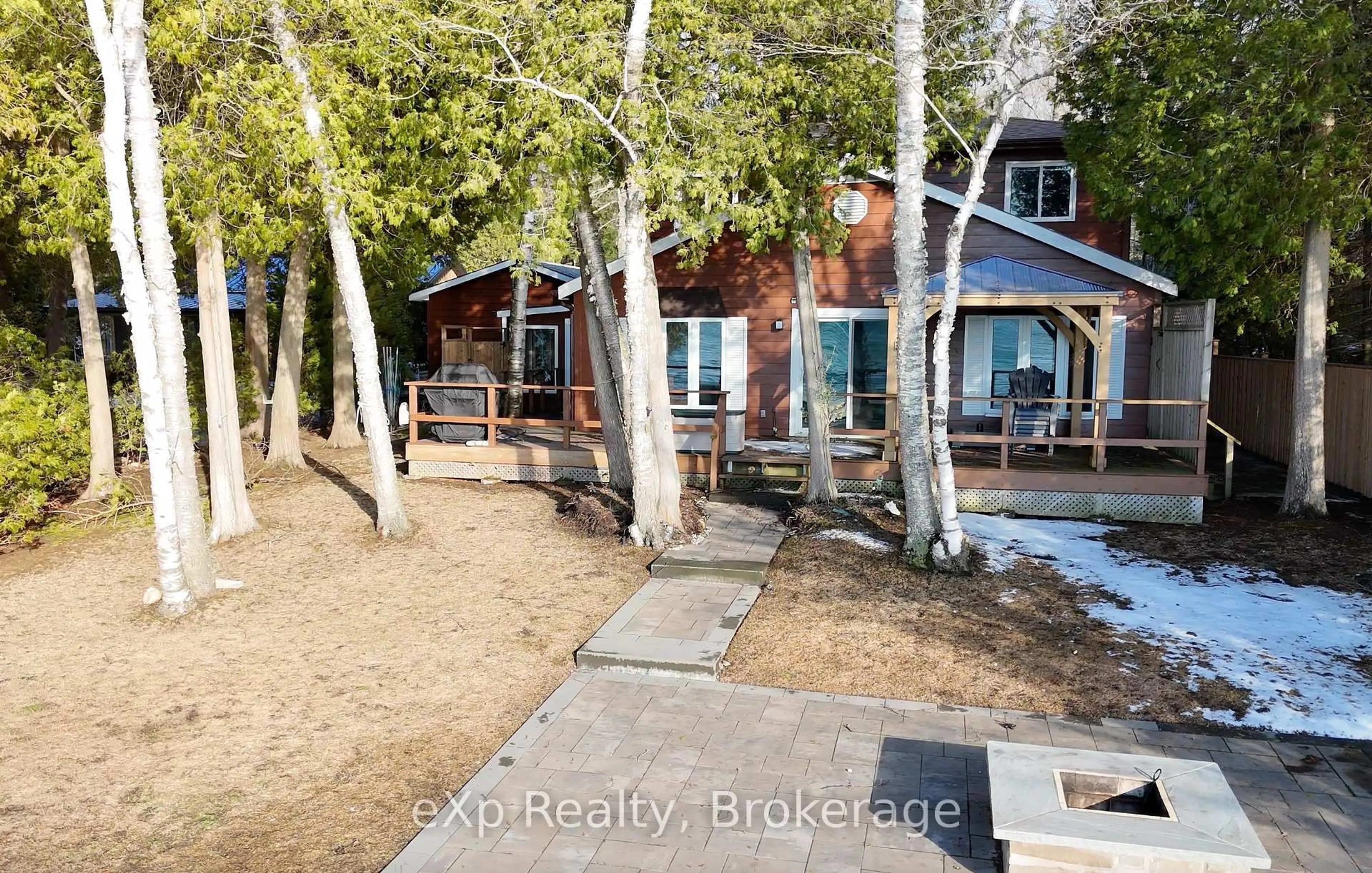 A pic from outside/outdoor area/front of a property/back of a property/a pic from drone, water/lake/river/ocean view for 170 FRANCIS Dr, Georgian Bluffs Ontario N0H 2K0