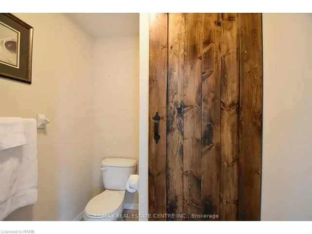 Additional property image - 1328 Upper Sherman Ave Unit 18