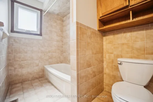 Additional property image - 11 Herbert Crt