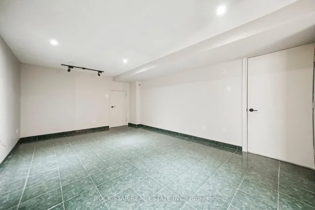 Additional property image - 11 Herbert Crt