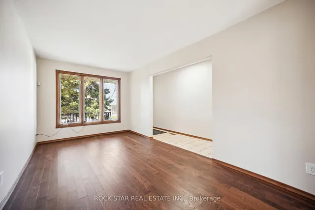 Additional property image - 11 Herbert Crt