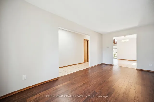 Additional property image - 11 Herbert Crt