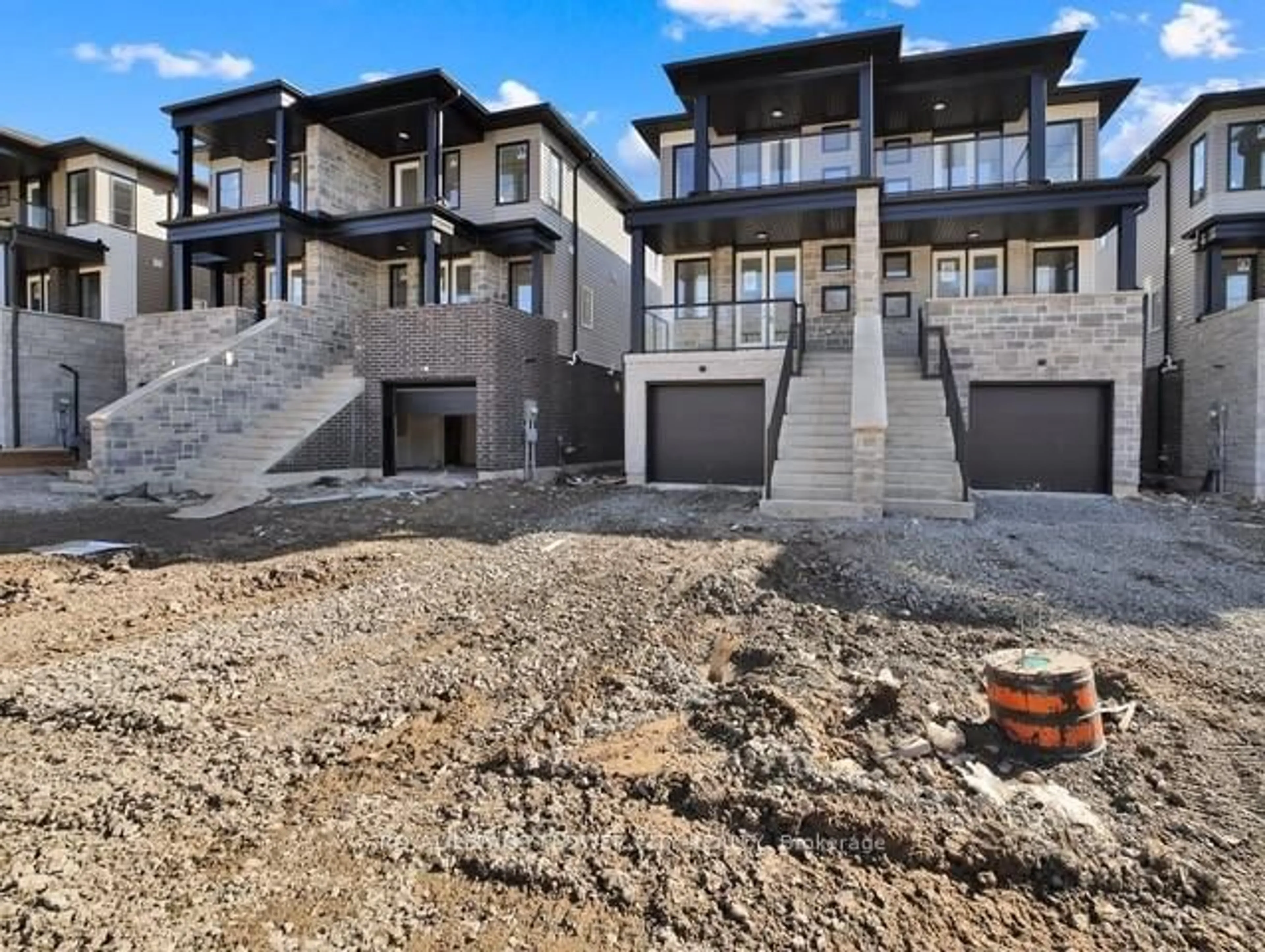 Unknown for 59 Superior St, Welland Ontario L3B 3A6