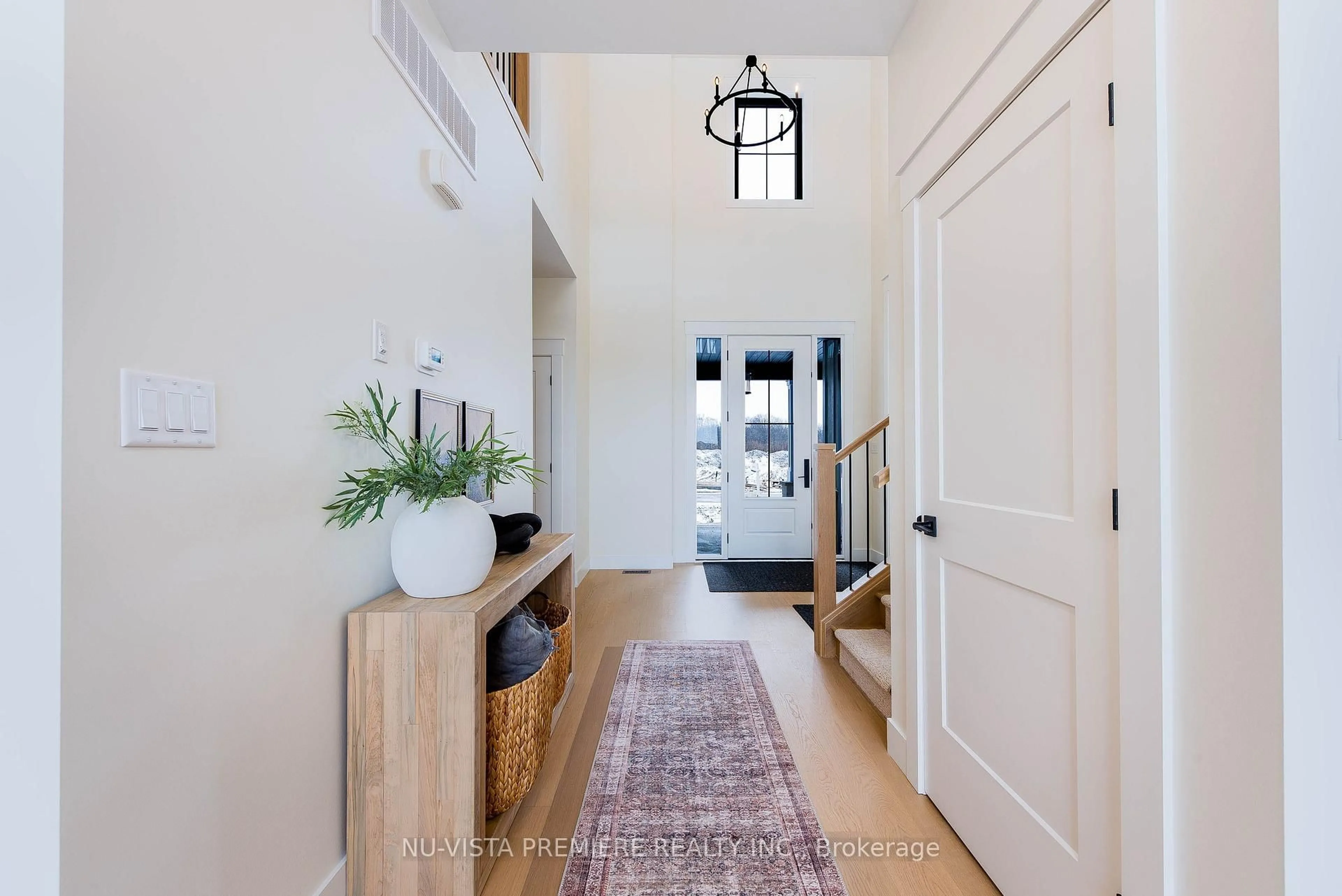 Indoor entryway for 71 Basil Cres, Middlesex Centre Ontario N0M 2A0