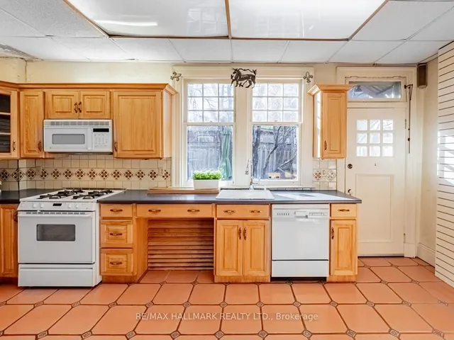 Additional property image - 2 Mount Royal Ave