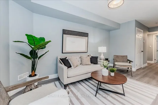 Additional property image - 1180 Countrystone Dr Unit 8B