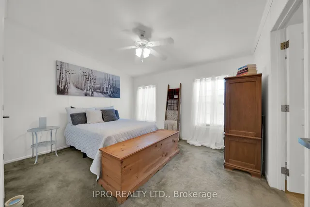 Additional image 15 of 23 MacPherson Cres