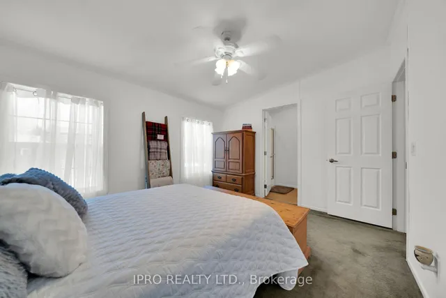 Additional image 13 of 23 MacPherson Cres