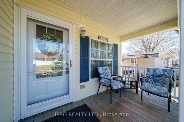 Additional image 32 of 23 MacPherson Cres