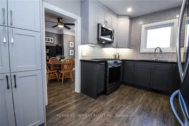 Additional property image - 104 Tragina Ave