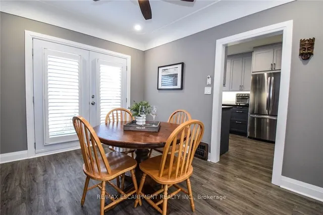 Additional property image - 104 Tragina Ave