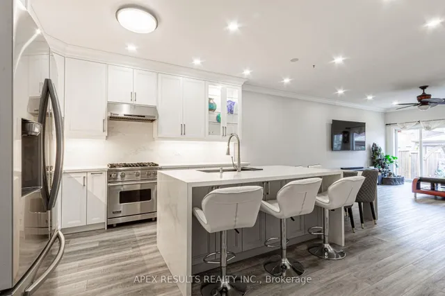 Additional property image - 97 Trafalgar Dr