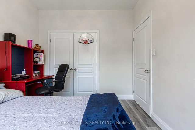 Additional property image - 97 Trafalgar Dr