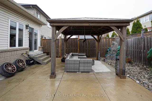 Additional property image - 97 Trafalgar Dr