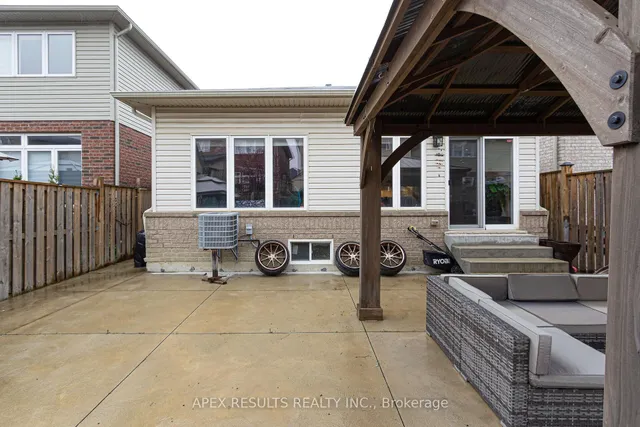 Additional property image - 97 Trafalgar Dr