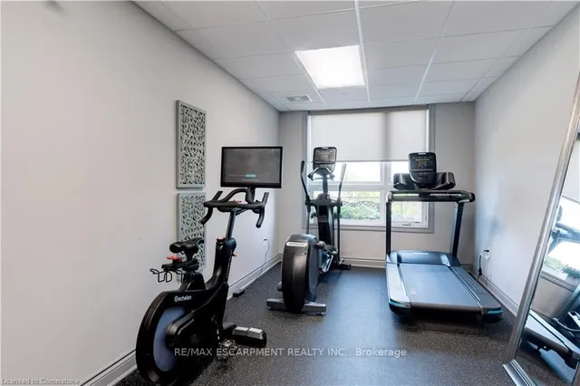 Additional property image - 35 SOUTHSHORE Cres Unit 404