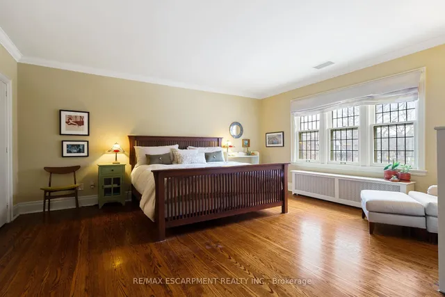 Additional property image - 2 Oak Knoll Dr